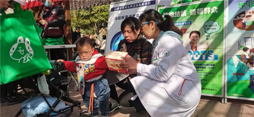 漢陰城關(guān)鎮(zhèn) 營養(yǎng)包發(fā)放與咨詢服務(wù)，為嬰幼兒健康成長保駕護(hù)航